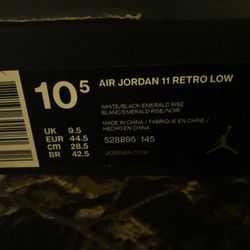 Jordan 11 Emerald-Iridescent