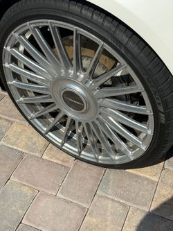 STAGGERED 22 In Vossen Rims