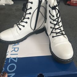 Arizona Queen White Boots