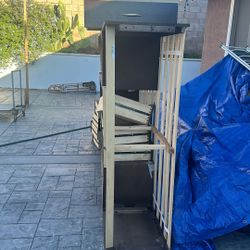 Frame Bed With Drawers