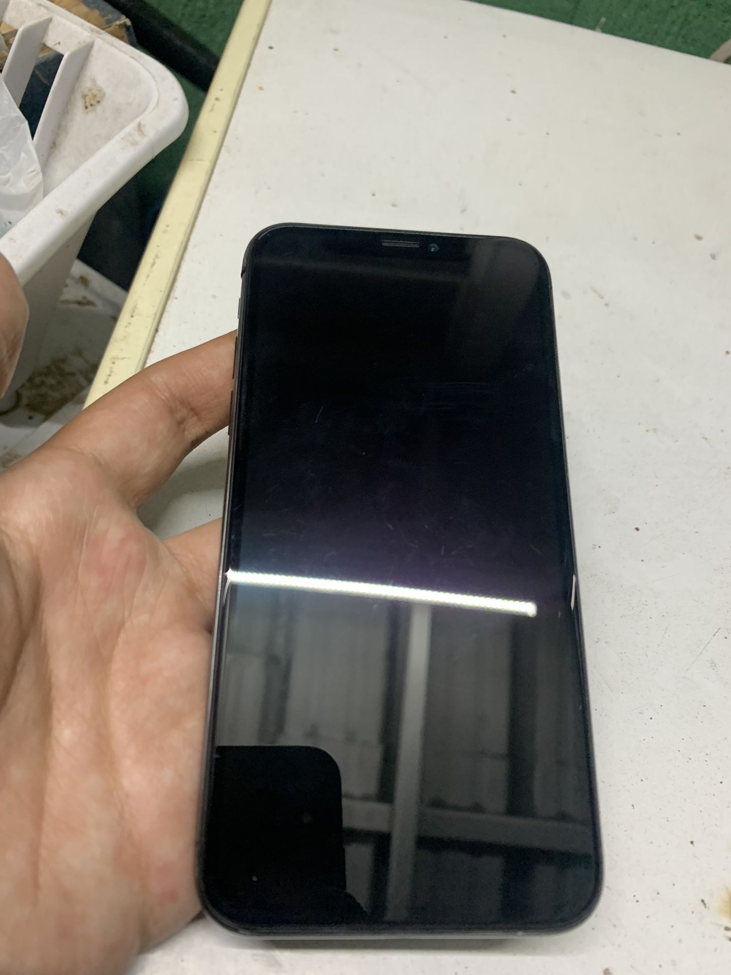 iPhone X used and Back Screen Cracked Works Perferctly Fine But Its Locked 