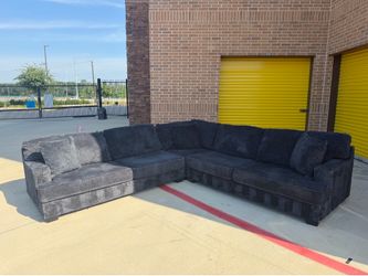 Ashley Furniture RawCliff Oversized Sectional