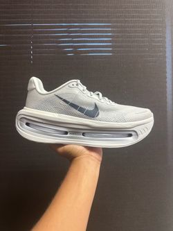 Nike Vomero Premium ( Men’s )