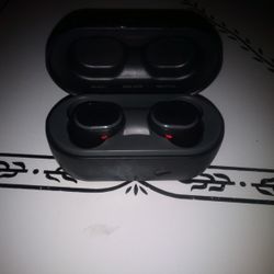 SKULLCANDY WIRELESS EARBUDS 