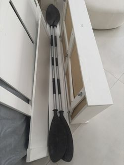  Black Kayak 2 French Paddles Oars 