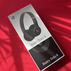 Beats Solo 4