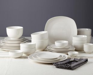 Inspiration by Denmark Soft Square 42 Pc. Dinnerware Set H1597 Service for 6