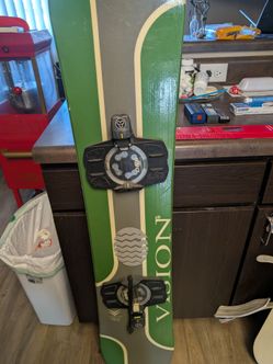 Vision Snowboard with DNC Bindings