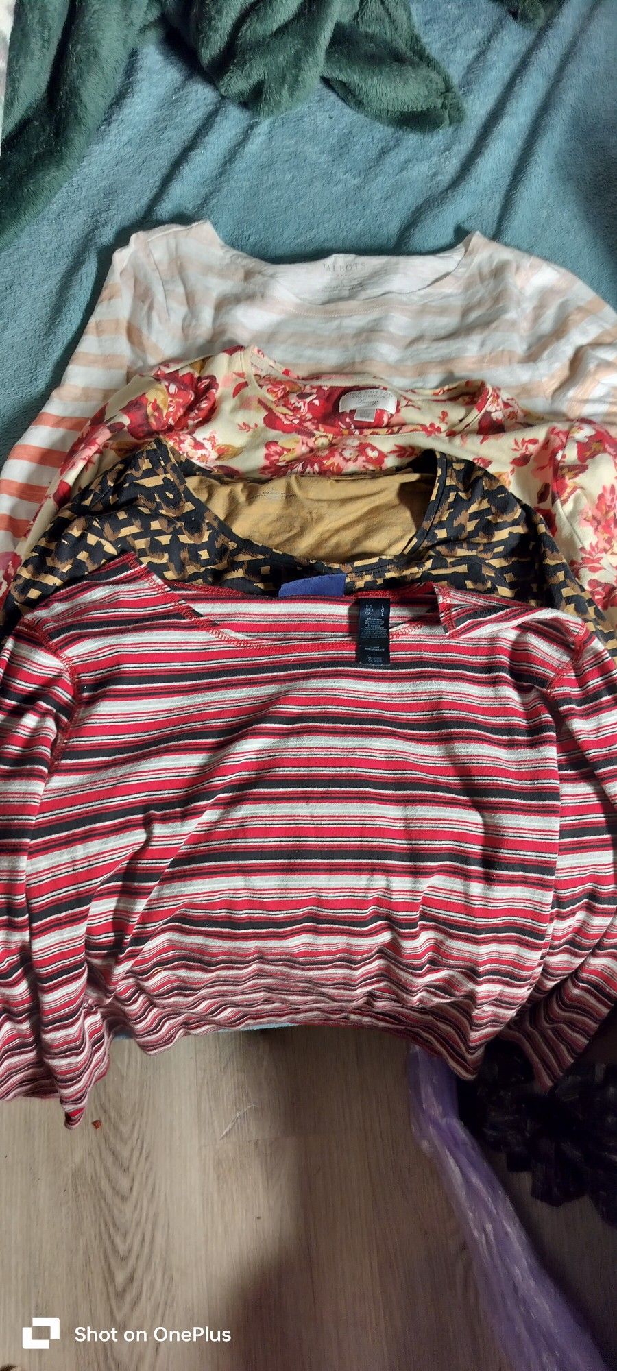 Women's Long Sleeve Spring Shirts 4 Of Them$1 Each Size Large