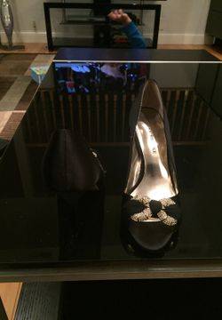 open toe heels 7.5 size