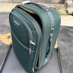 Carryon Suitcase - Green