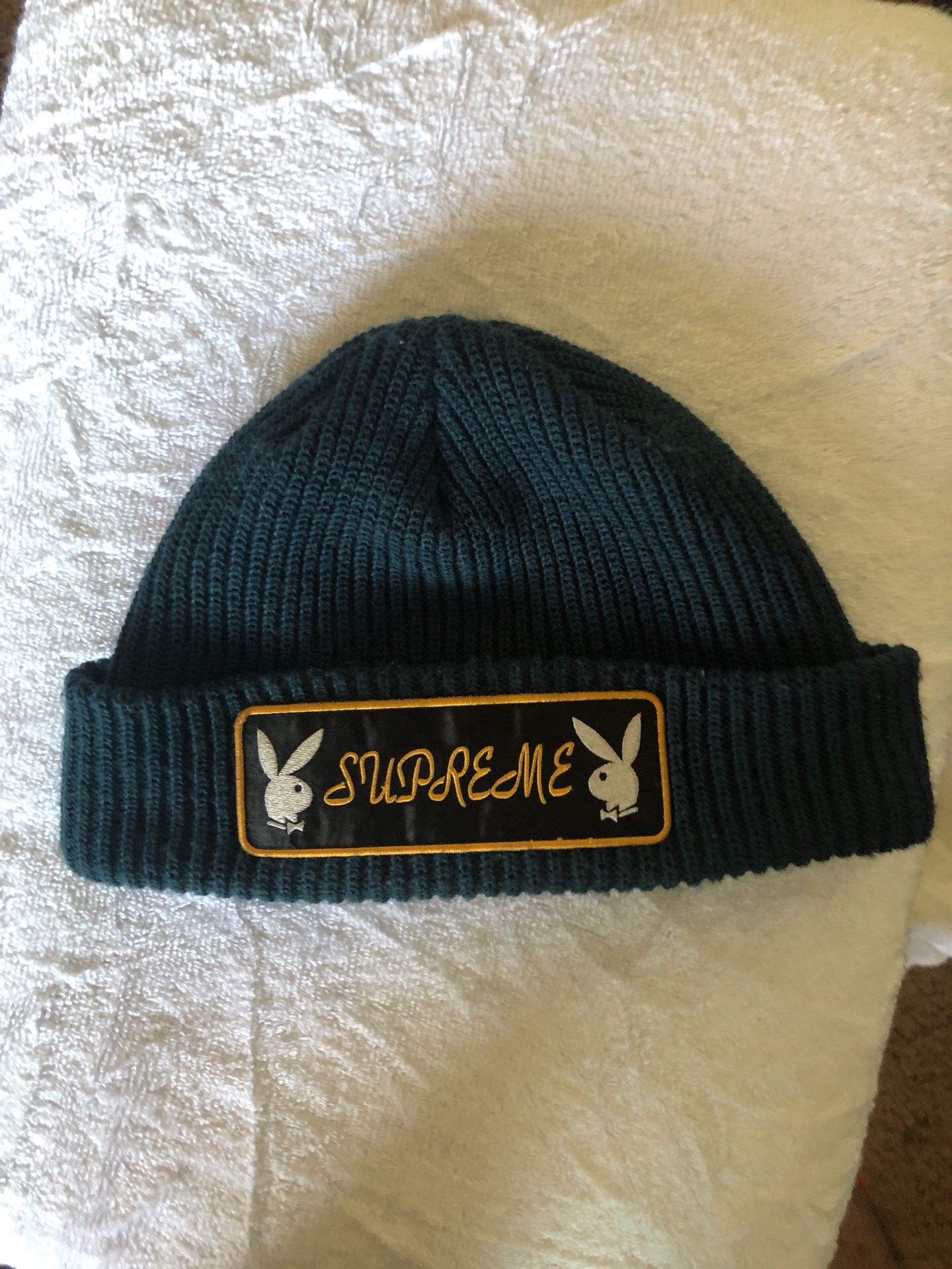 SUPREME PLAYBOY BEANIE