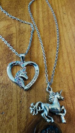 Unicorn necklace set