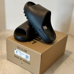 Adidas Yeezy Slide Onyx Size  6 Brand New In Box 