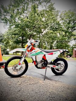 /// 2021 KTM 500 EXC-F Six Days - Low Miles, Moto-Lab Suspension, FMF Full Exhaust ///