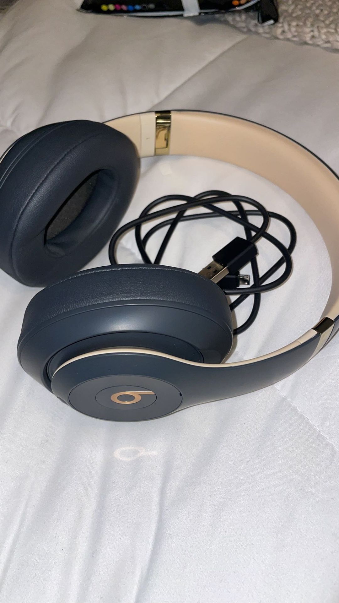 Beats Studio3 Wireless Noise Cancelling  (Shadow Gray)