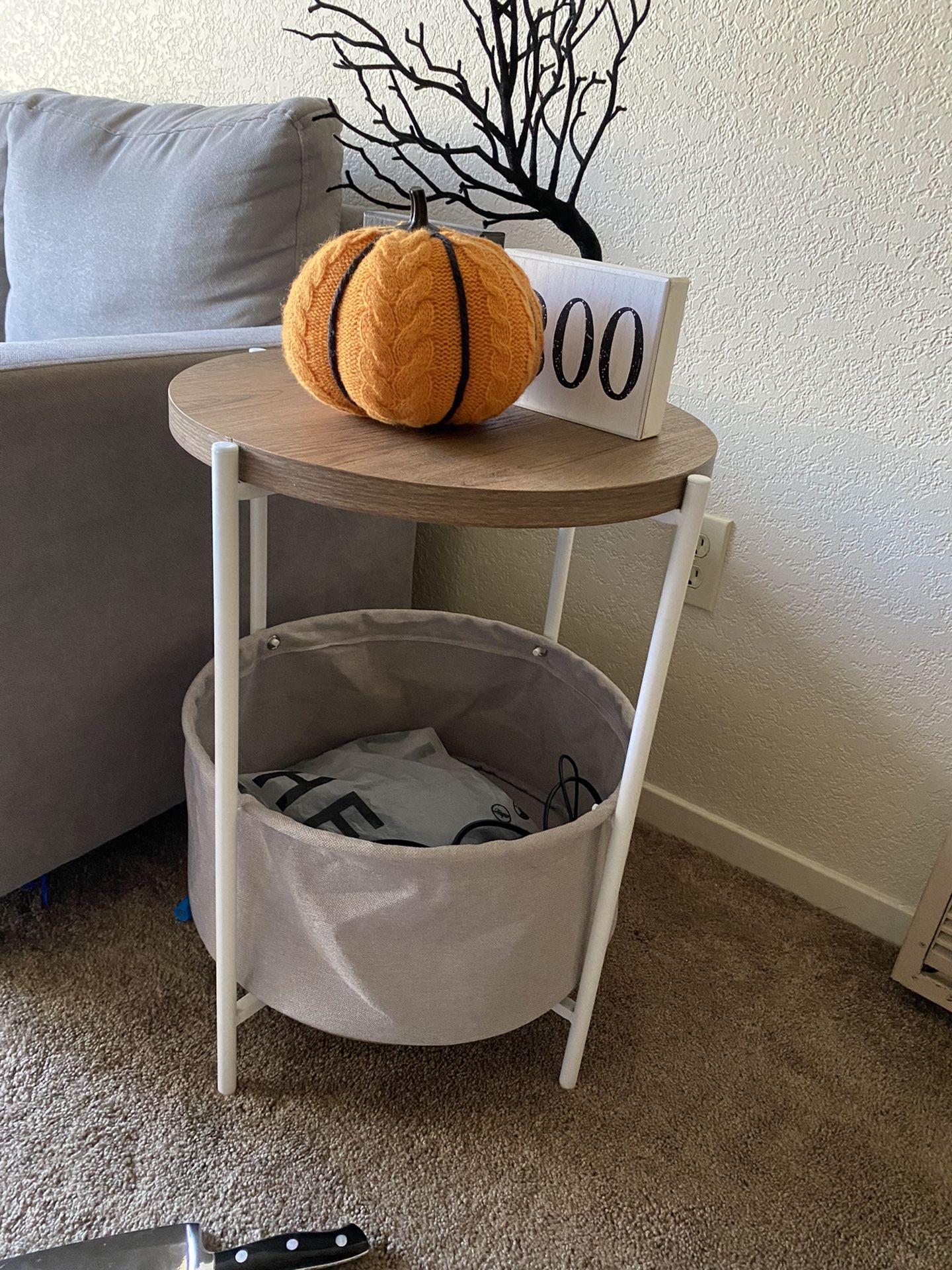 Like New End Table