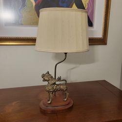 Vintage Chinese Foo dog table lamp