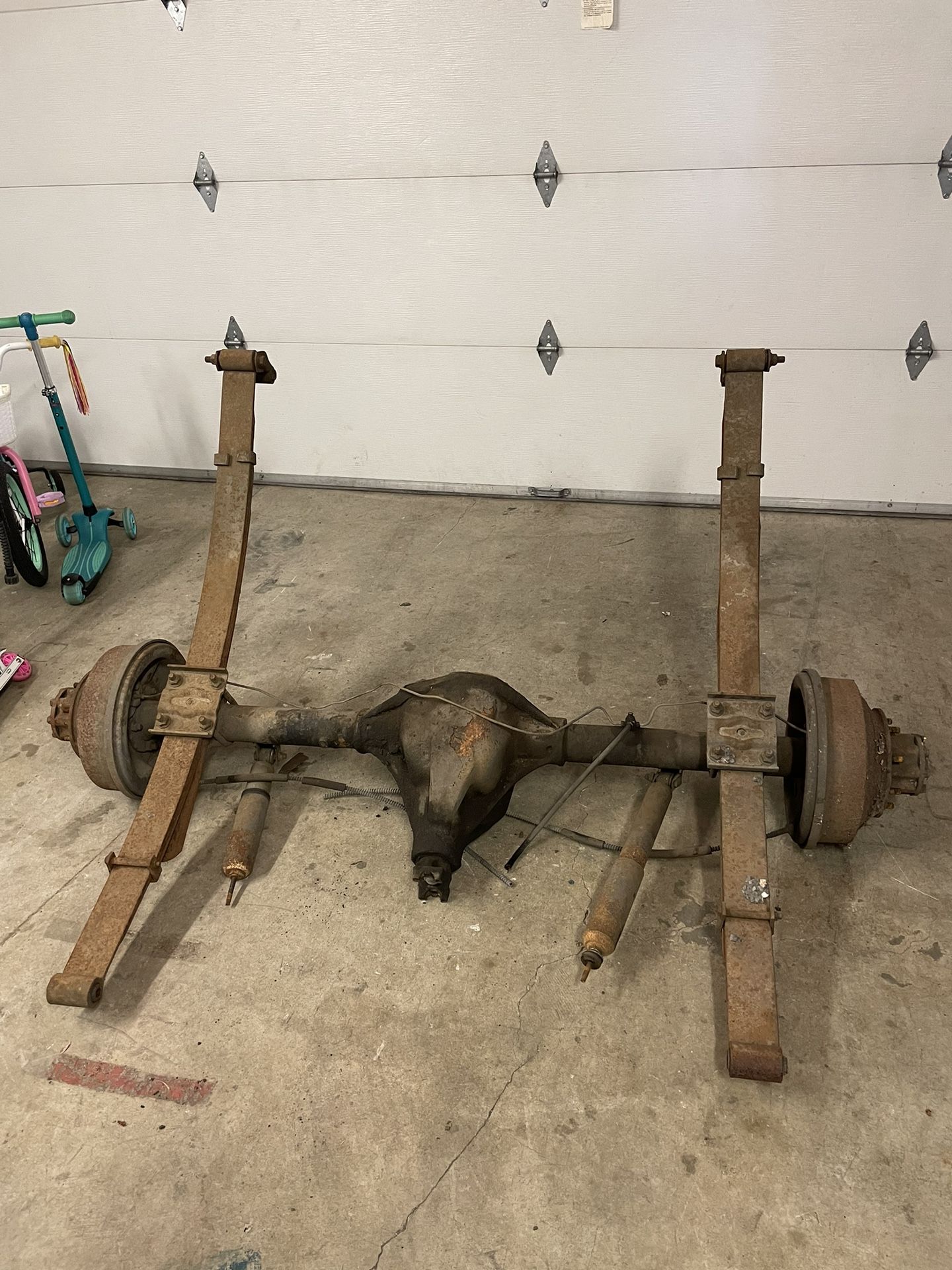 79 Dana 60 Rear Axle 3.54