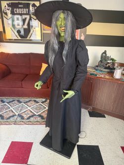 Halloween witch motion and talking