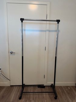 CLOTHING RACK *BRAND NEW*