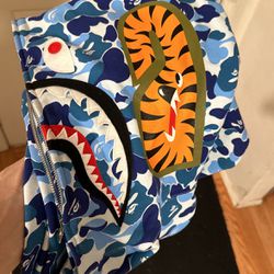 Bape Shark Hoodie Size M New 