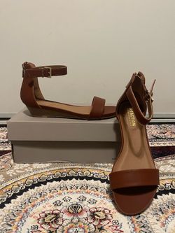 Kenneth Cole Reaction Great Viber Wedge Sandals Size 6.5