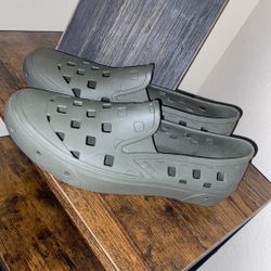 NWOB Vans Slip On TRK