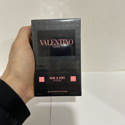 Valentino (UOMO