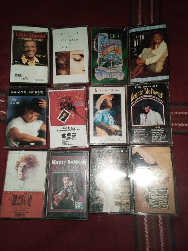 Various Collectible Country Artists (30 Cassettes)