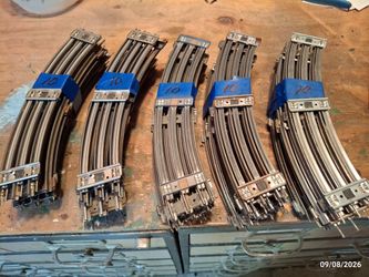0/27 gauge train track