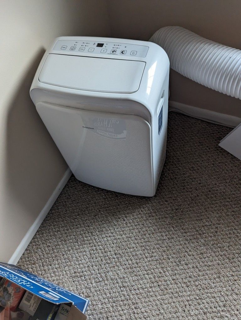 Insignia Stand-up Air Conditioner