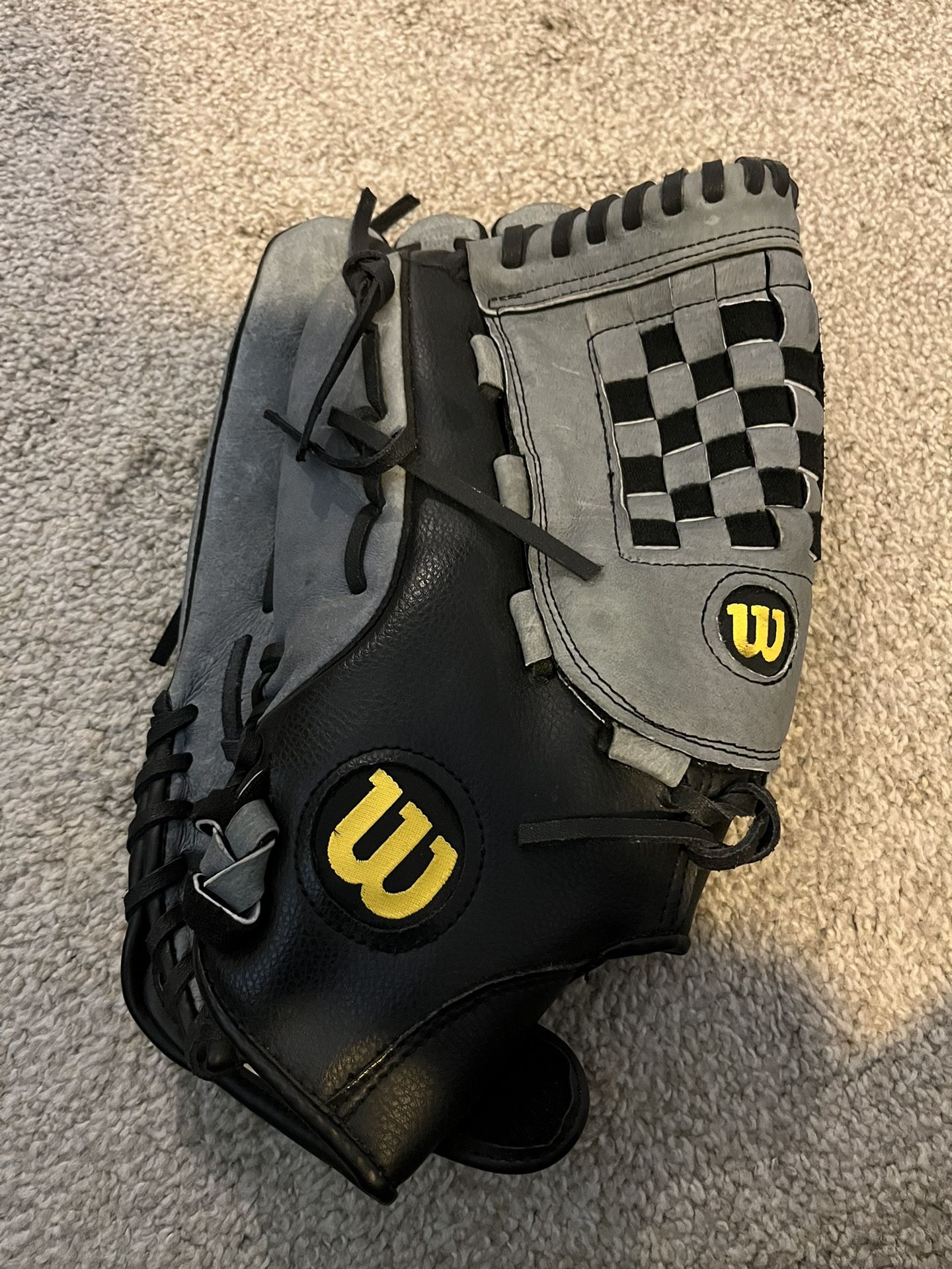 Adult Baseball Glove