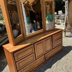 Solid 8 Drawer Dresser With Mirror Top