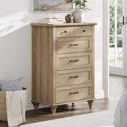  Small Bedroom Dresser with 5 Drawers and Solid Wood Legs, Mid-Century Modern Dresser, Storage Organizer, Farmhouse Dresser for Kids' Bedroom, Oak 