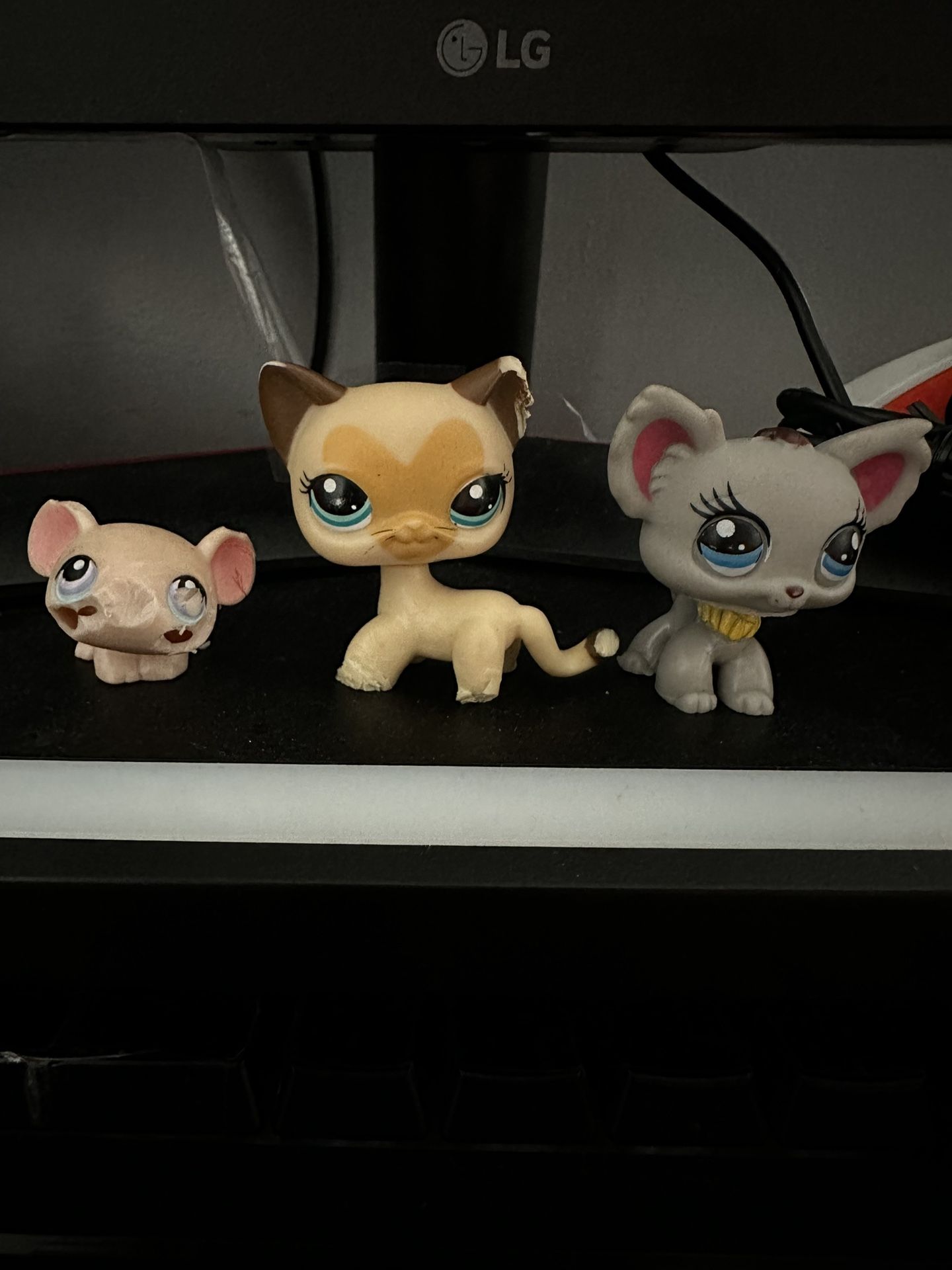 LPS Fake/Damaged lot of 3