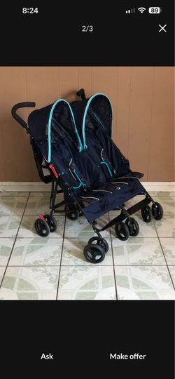 LIKE NEW UMBRELLA LIGHT WEIGHT DOUBLE STROLLER!!!!
