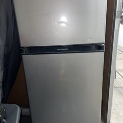 Mini/Refrigerator 