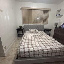 queen bed with mattress