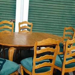 DINNING SET CHAIRS XTENTION INCLUDE AND 7 CHAIRS