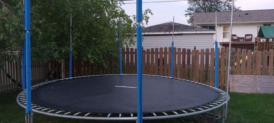 Trampoline Estado Regular Free