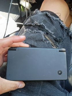 Black dsi region unlock plays any games