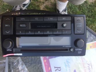Stock 2003 Toyota Camry stereo