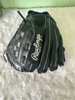 Rawlings Black Baseball Glove
