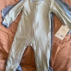 Cloud Island - 3 Pack 6-9 Months -  Zip Up Sleep And Play Baby Pajamas