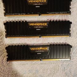 Corsair Vengeance LPX DDR4 3x8gb Ram
