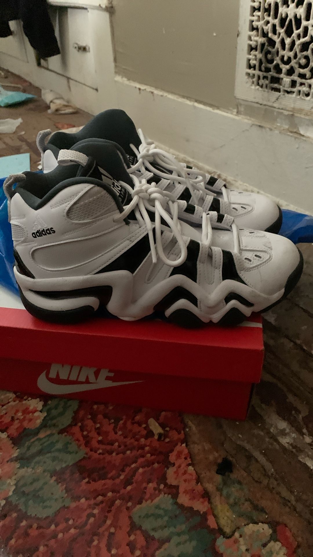 Kobe Special Addition Crazy 8’s