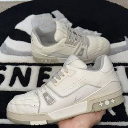 Louis Vuitton Trainer White (Size 10 LV = 11.5 US)