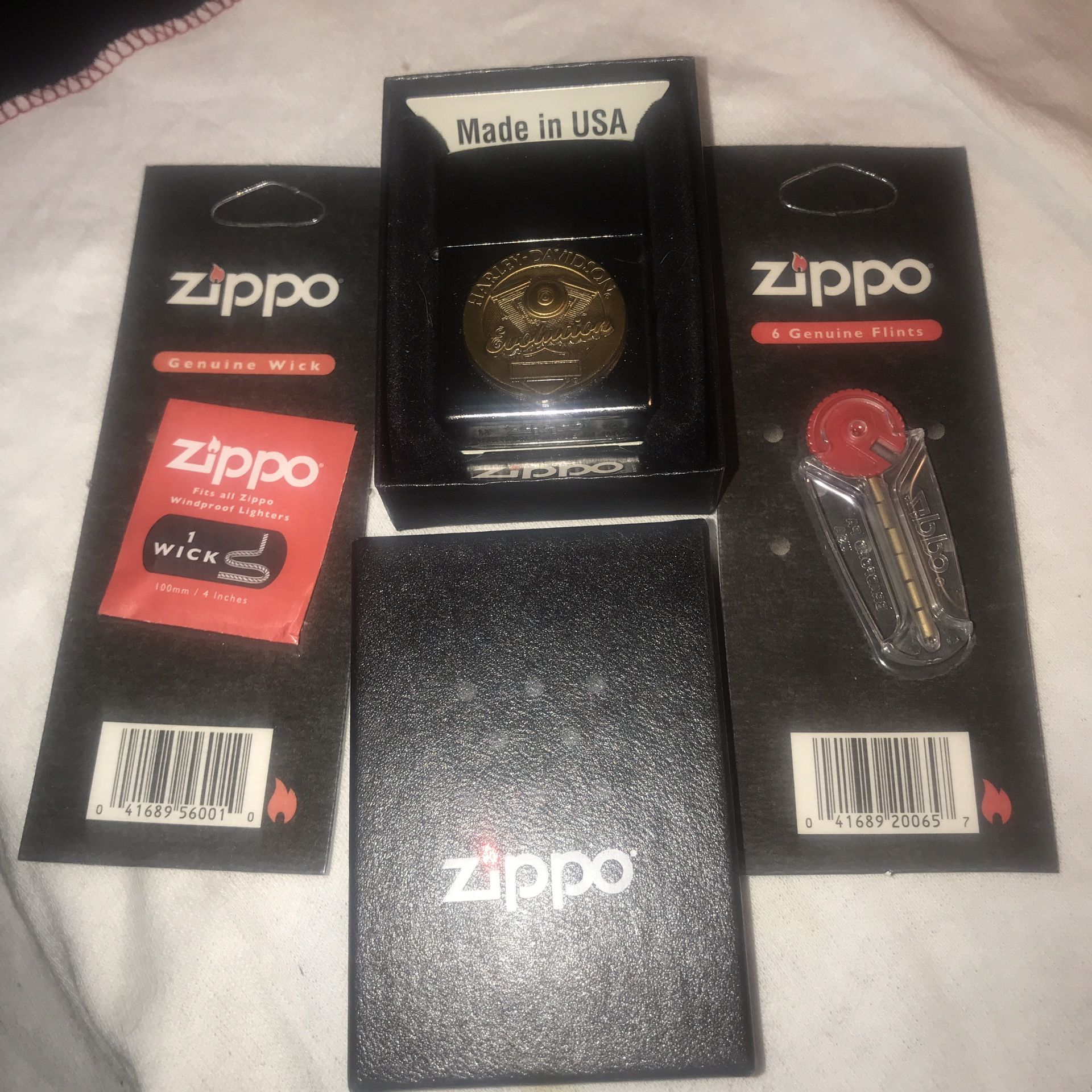 Brushed Chrome Harley Evolution Zippo Lighter comes with 6 Zippo Flints and a Zippo Wick Brand New