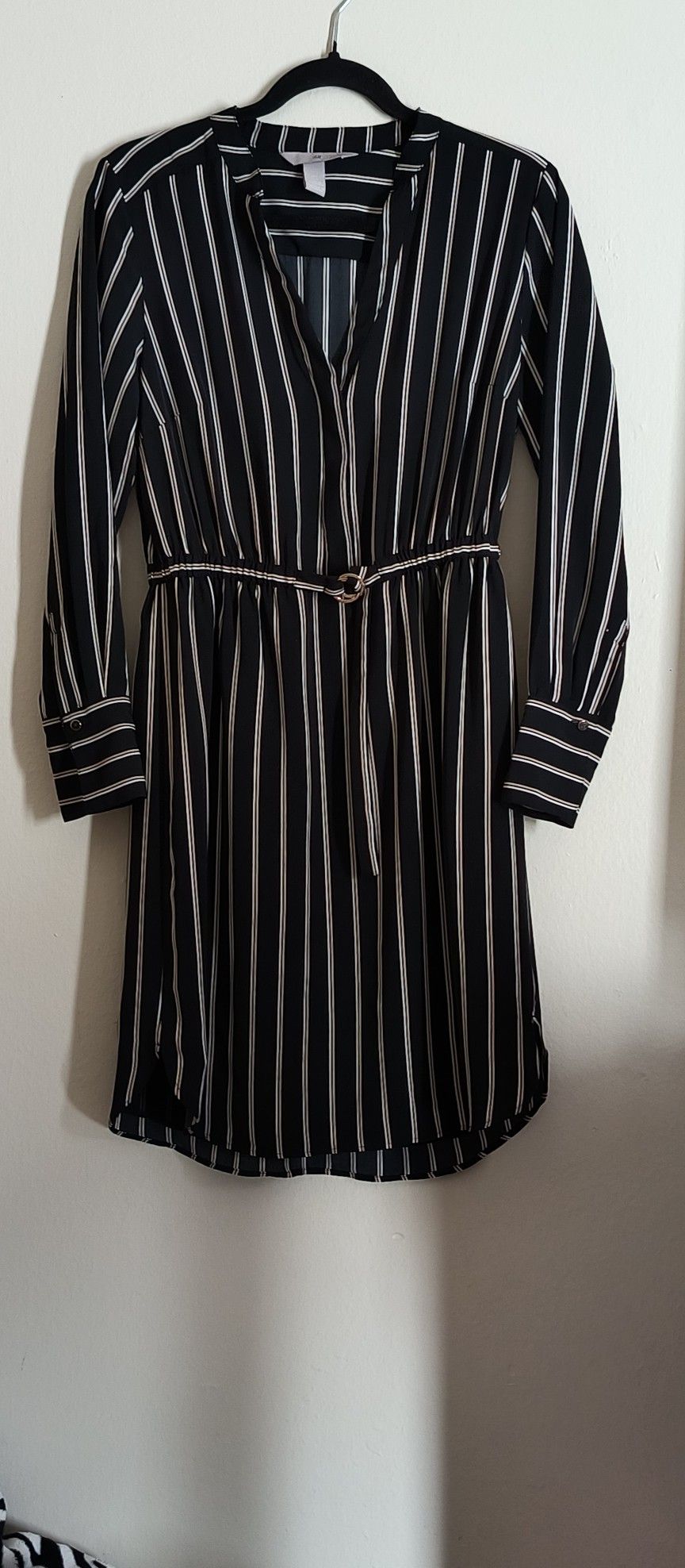 H&M Black & White Striped V-Neck Long Sleeve Shirt Dress with Tie Belt